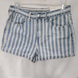 American Eagle High Rise Short NWT